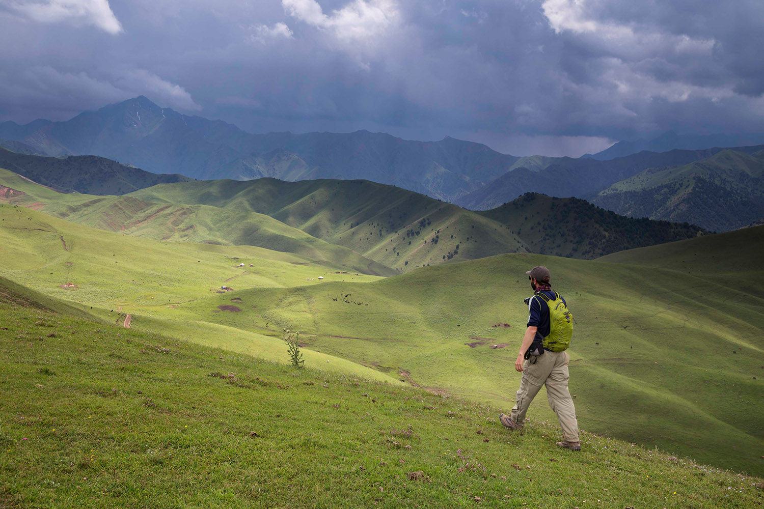 chyiyrchyck_pass_hike_osh
