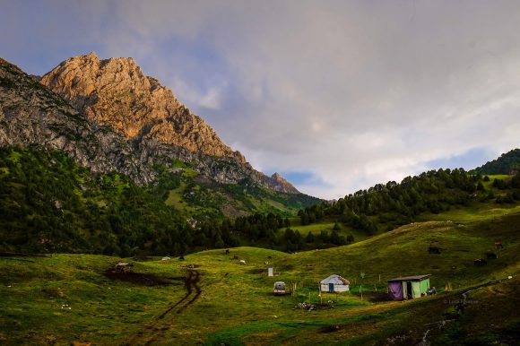 sary_oi_yurt_camp_osh_city