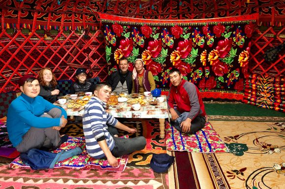 yurtstay_saryoi_osh_city